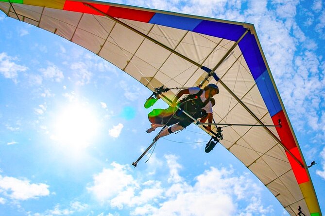3000' Discover Hang Gliding Tandem Flight with a Instructor - Getting ready for the tow into the sky