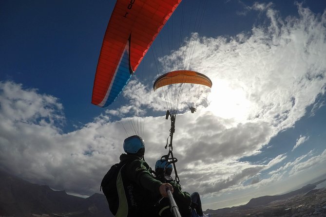 Acro Paragliding Adventure in Costa Adeje with FREE Pickup !! - Preparing for the launch