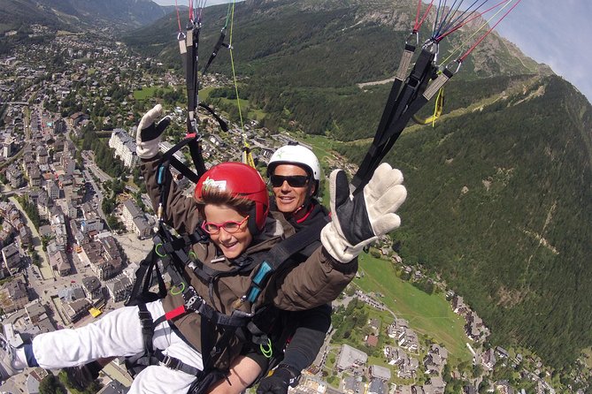 Acrobatic Paragliding Tandem Flight over Chamonix - Key points before you book