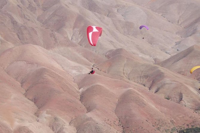 Agafay Desert Paragliding DUO Experience from Marrakech - Leaving Marrakech for the Agafay Desert