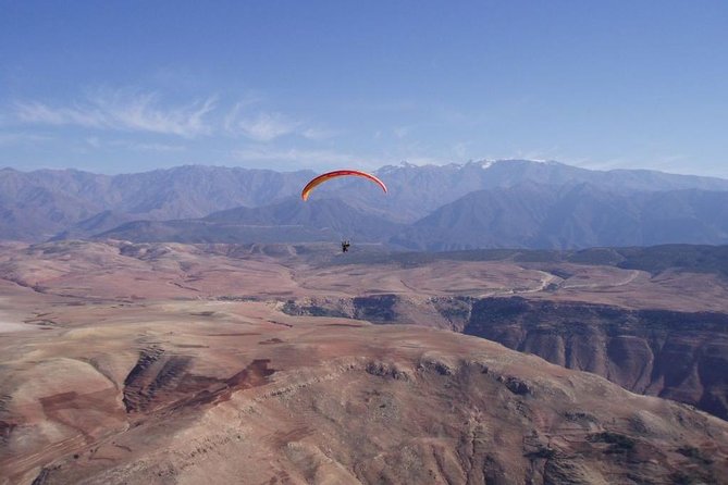Agafay Desert Paragliding DUO Experience from Marrakech - Meeting the instructor over tea
