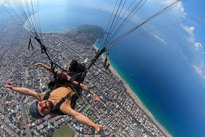 Alanya Paragliding: Your Destination is the Sky - Safety, Instructions, and the Human Side of the Tour