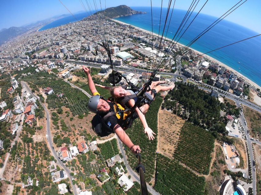 Alanya: Tandem Paragliding from 700m with Meeting or Pick Up - The flight over Alanya