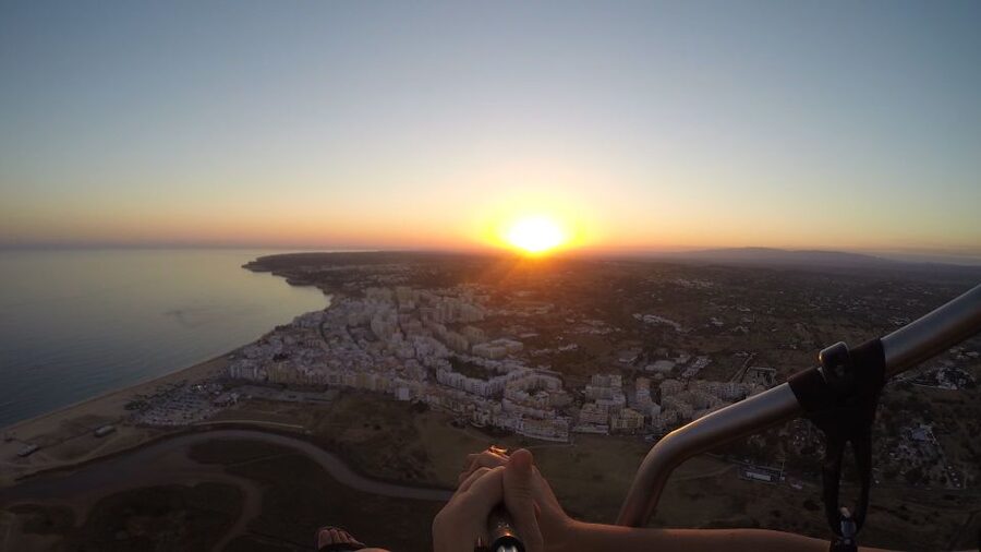 Albufeira: Paragliding and Paratrike Tandem Flights - Paragliding or paratrike: which suits you?