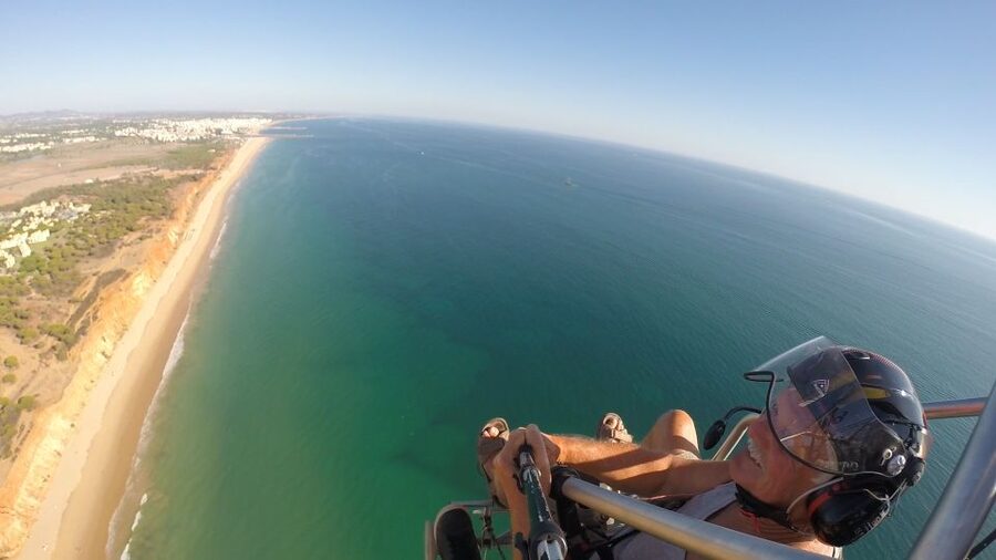 Albufeira: Sunset Paragliding Flight - What the equipment adds to the experience