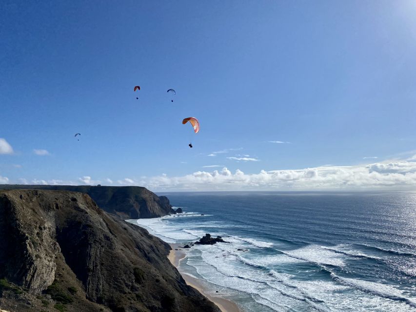 Algarve Coast: Paragliding Experience - Landing with the same care as takeoff