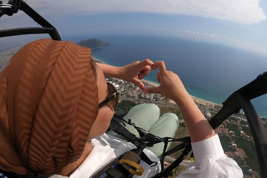 Antalya: Tandem Paragliding Experience with Transfer - The Side pickup and the Alanya time problem