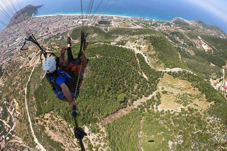 Antalya: Tandem Paragliding Experience with Transfer - Who will enjoy this most