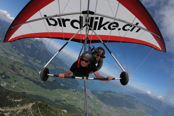 Birdlike Hang Gliding Lucerne - Running three steps, then leaving the mountain