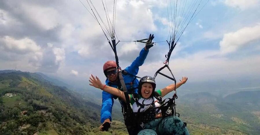Bogota: Paragliding Flight Ticket in Guatavita - Who will enjoy this flight most