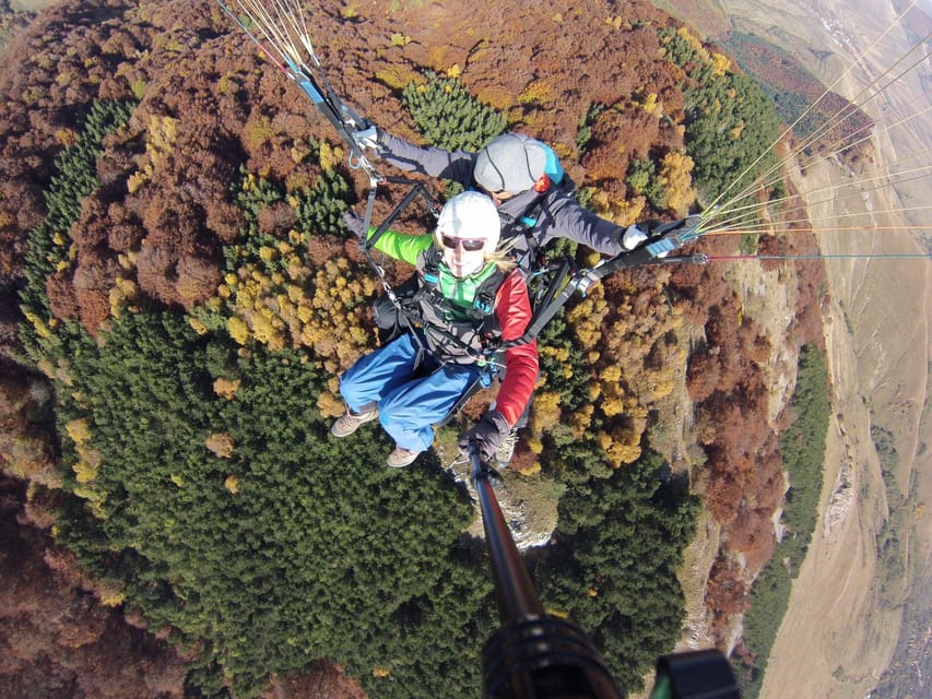 Brasov (:) Tandem Paragliding Experience - The return to the ground