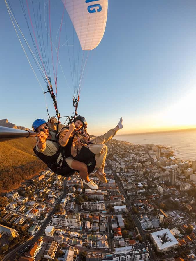 Cape Town: Tandem Paragliding Flight with the Experts - Flying above Cape Town for 6 to 15 minutes