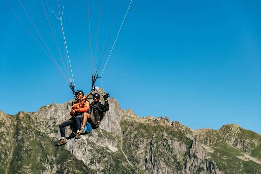 Chamonix: Tandem Paragliding Flight - Safety briefing, harnesses, and the launch