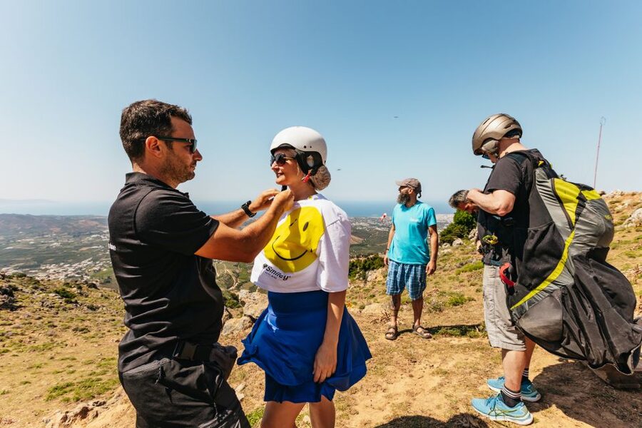 Chania: Tandem Paragliding Flight in Crete - The main strengths and the one real weakness