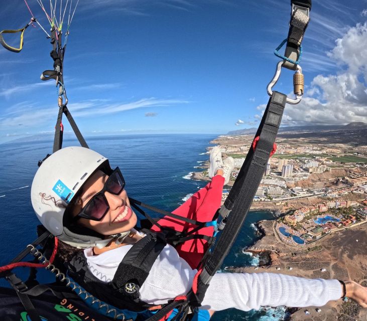Costa Adeje: Tandem Paragliding Flight with Pickup - What to wear and bring