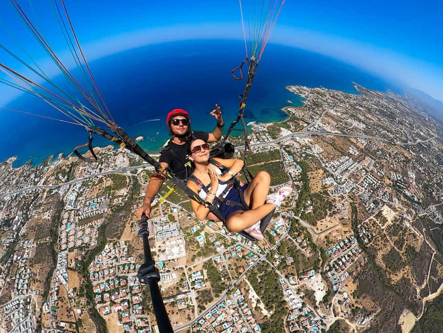 CYPRUS: Tandem Paragliding Experience - The 15 to 20 minute flight over Kyrenia