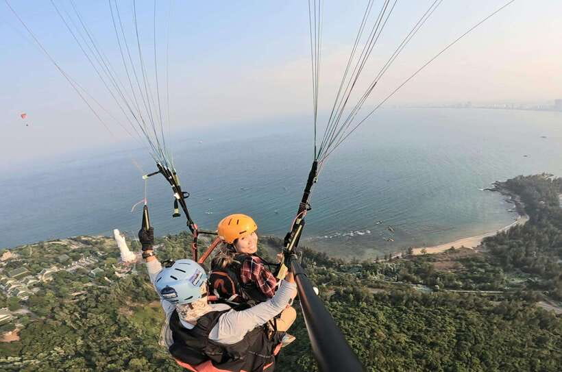 Da Nang Private paragliding experience on Monkey Mountain - Who will enjoy this most?