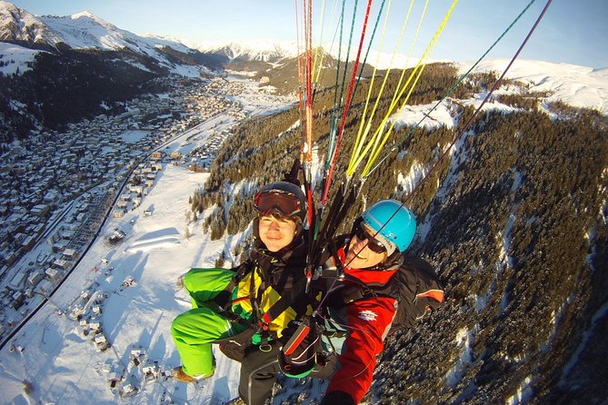 Davos Absolutely Free Flying Paragliding Tandem Flight 1'000 Meters High - Landing Near the Heart of Davos