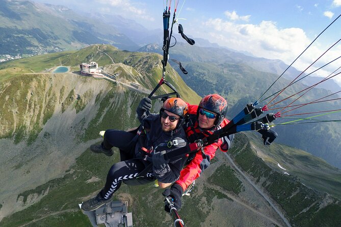 DAVOS: Paragliding Tandem Flight In Swiss Alps (Video & Photos Included) - Meeting point, timing, and practical planning