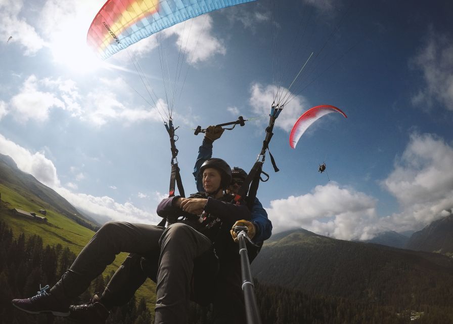 Davos: Tandem Paragliding Flight - The takeoff: a few steps, then open air