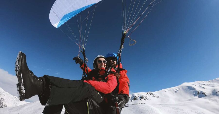 Davos: Tandem Paragliding Flight - Choosing the launch site above Davos