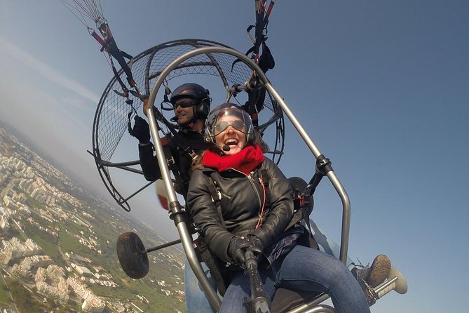 Flight experience over the beach in paragliding/paratrike in the Algarve with video. - Over Praia da Falésia and the Albufeira coast