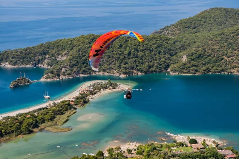 From Fethiye: Tandem Paragliding in Ölüdeniz - Why Ölüdeniz is such a good place to fly