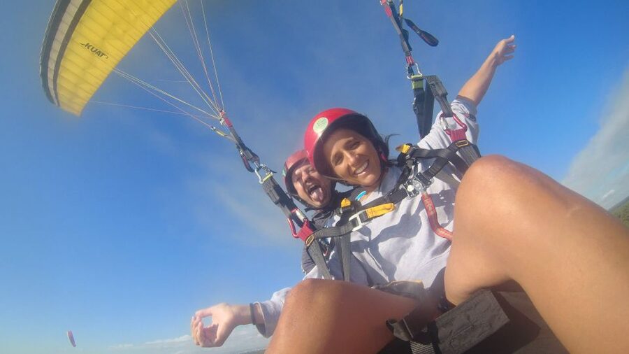 From Lisbon: Paragliding Flight with Transfers - Leaving Lisbon for the right beach