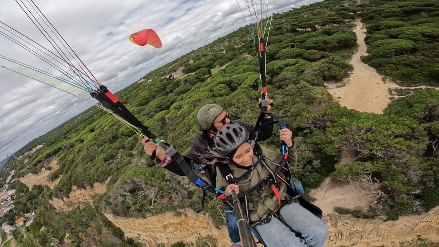 From Lisbon: Paragliding Flight with Transfers - The briefing makes the first flight less intimidating