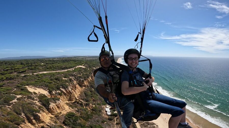 From Lisbon: Paragliding Pack (Flight+Video+Transportation) - Preparing for Tandem Flight