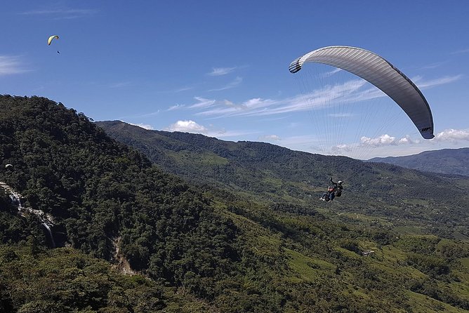 Fun RAFTING + Awesome PARAGLIDING over giant waterfalls from MEDELLIN - Key points to know before you go
