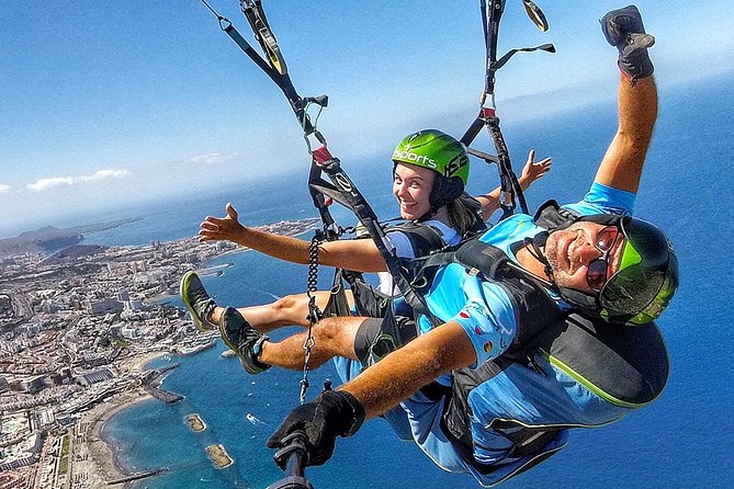 GOLD paragliding flight including videos/photos, t-shirt and a bottle of Cava - Why this Tenerife flight feels different