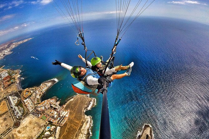 GOLD paragliding flight including videos/photos, t-shirt and a bottle of Cava - What the flight feels like once you are airborne