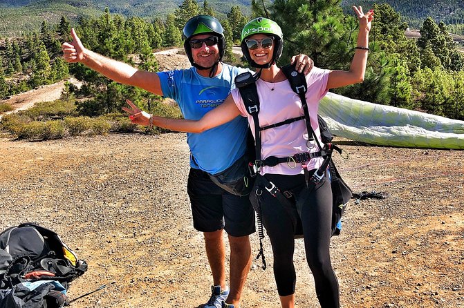 GOLD paragliding flight including videos/photos, t-shirt and a bottle of Cava - Landing at La Caleta, or somewhere else