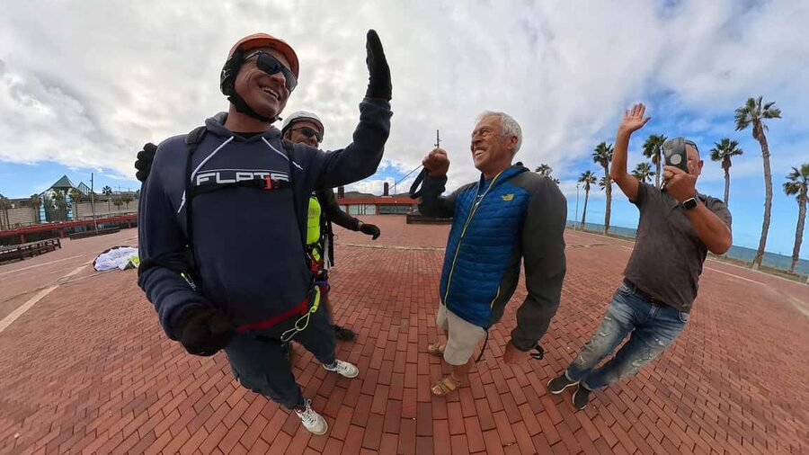 Gran Canaria: Paragliding Flight & Banana Plantation Tour - Fresh bananas, cheese, and honey