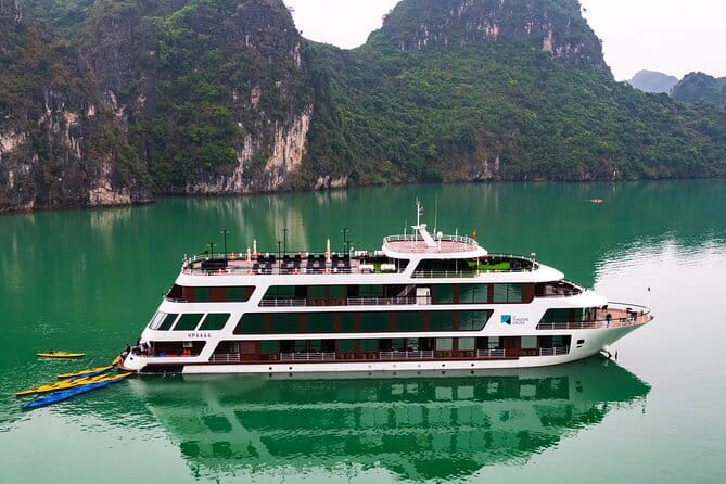 Ha Long Sky Tour: Powered Paragliding - Is $90 good value?