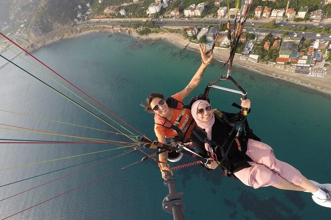 Halal Tandem Paragliding With Licensed Woman Pilot in Alanya - The Kleopatra Beach setting