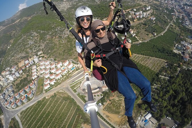 Halal Tandem Paragliding With Licensed Woman Pilot in Alanya - Safety, comfort, and the Halal Concept