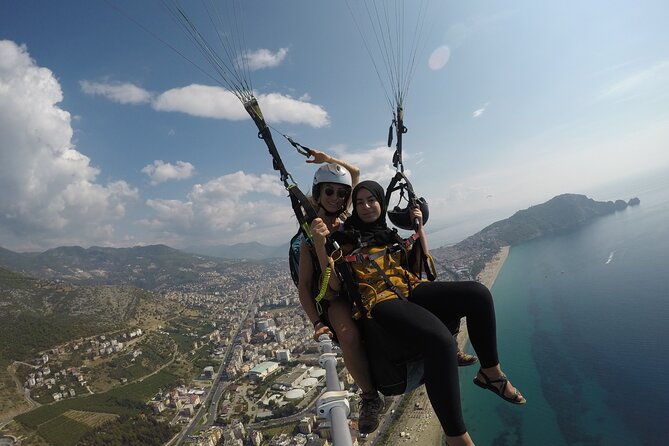 Halal Tandem Paragliding With Licensed Woman Pilot in Alanya - Meeting at Kızlar Pınarı on Atatürk Boulevard