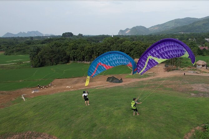 Hanoi Paragliding COMBO: Tandem paraglide + course (full-day) - Ground training with single-skin gliders at 10:00