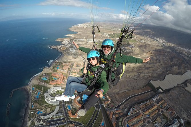 High Performance Paragliding Tandem Flight in Tenerife South - What the 25 to 30-minute flight feels like