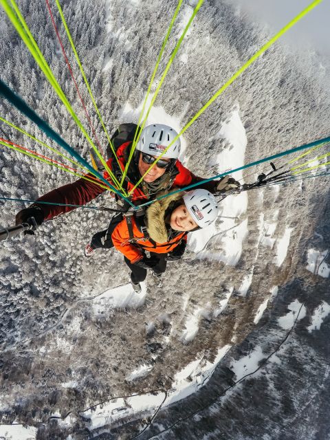 Interlaken: Tandem Paragliding Flight - Landing in central Interlaken
