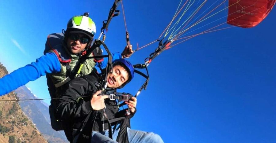Kathmandu Paragliding : Elevate Your Adventure - The 40-minute stop and the road views