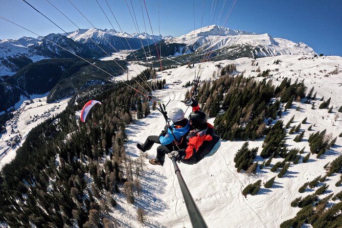 KLOSTERS: Paragliding For 2 - Couples (Video &Photos Incl.) - Landing, memories and the included media