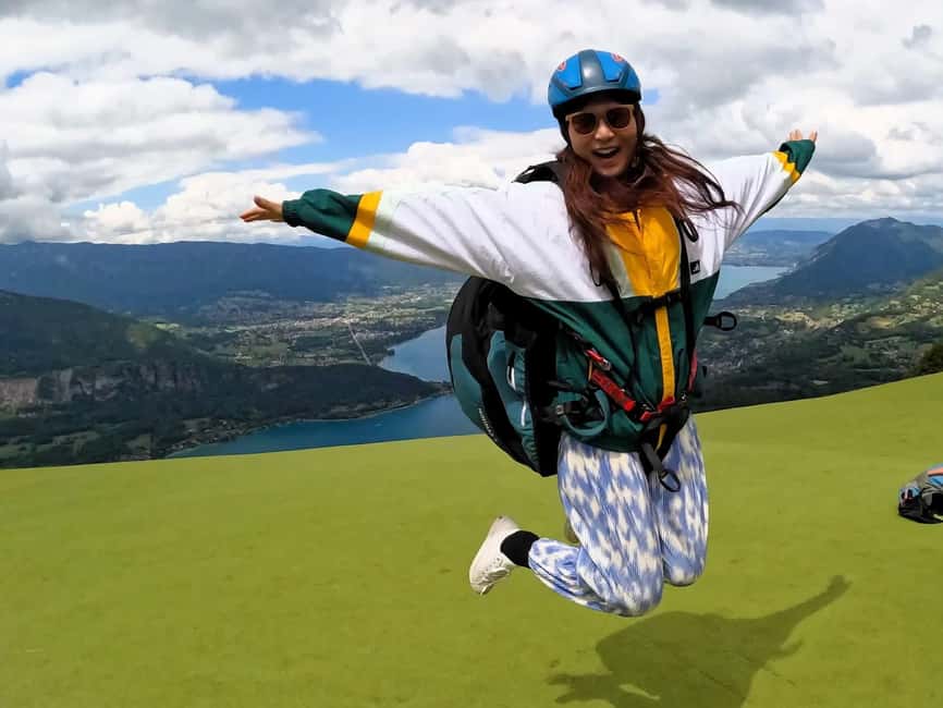 Lake Annecy: Winter Paragliding flight - Why winter is a smart time to fly over Lake Annecy
