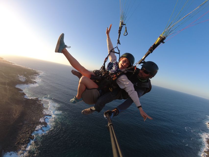 Lanzarote: Tandem Paragliding Flight Over Lanzarote - Choosing Between the Standard and Rollercoaster Flights