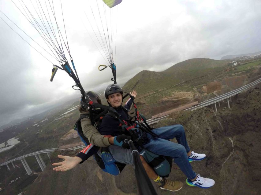 Las Palmas: Paragliding Tandem Flight with Instructor - Who should book this flight