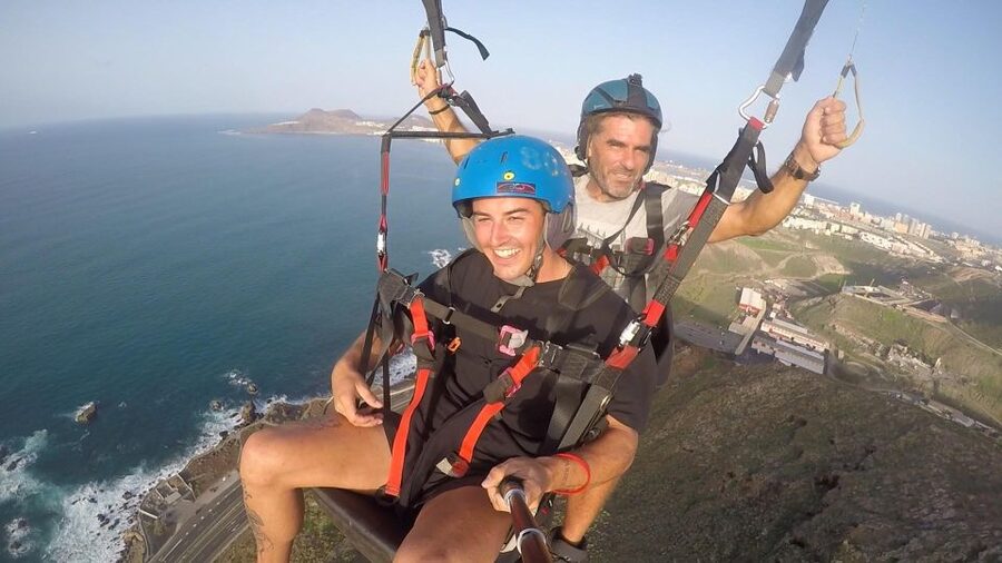 Las Palmas: tandem paragliding flights for everyone - Views from 200 to 500 metres
