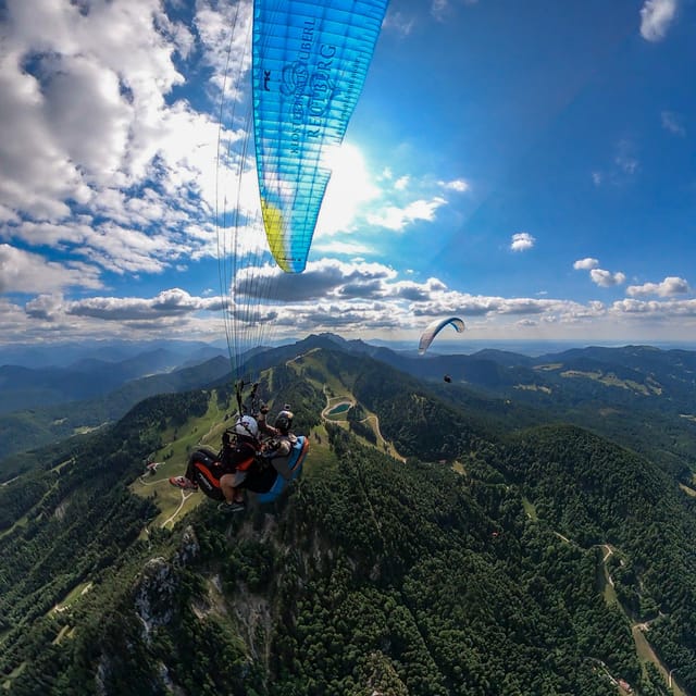 Lenggries: Tandem Paragliding Flight - What to wear and what to bring