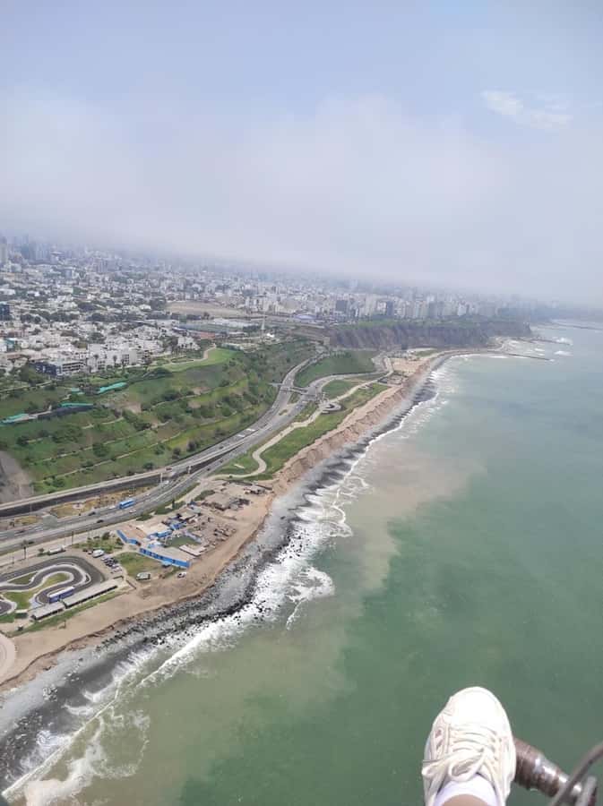 Lima: Paragliding Flies Over Costa Verde (Miraflores) + Videos Included - Taking off above the Costa Verde